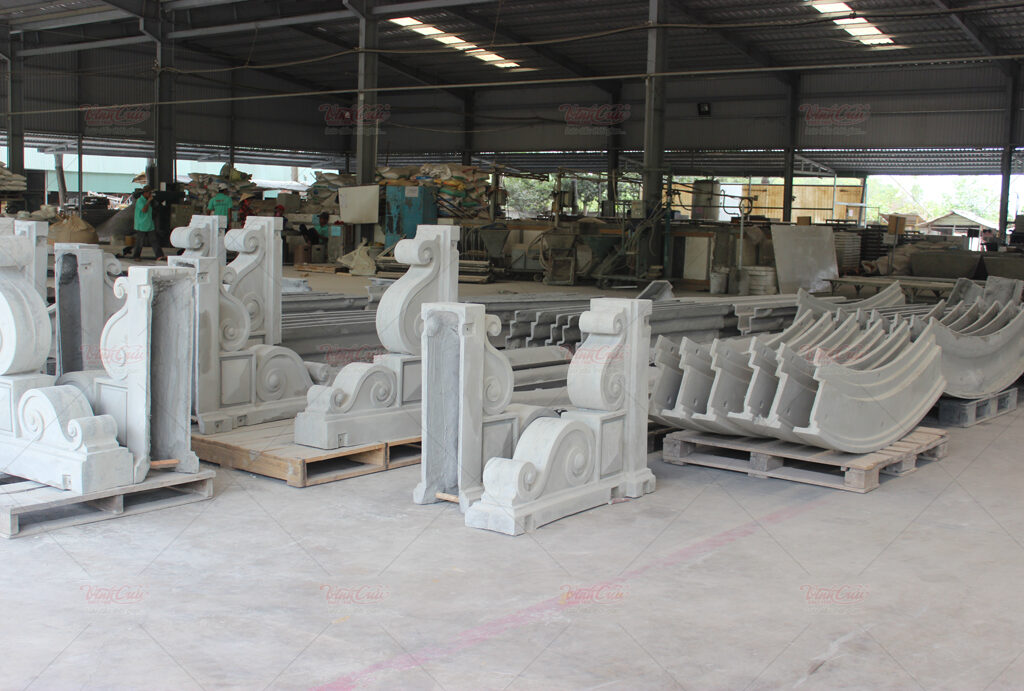 Các sản phẩm hoàn thiện từ vật liệu GRC đang có mặt tài nhà máy Vĩnh Cửu